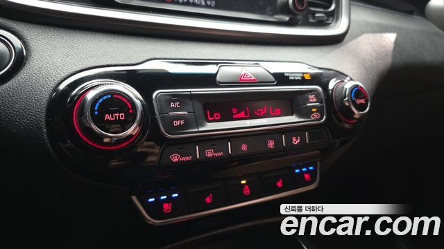 Kia Sorento 2018 — photo 16