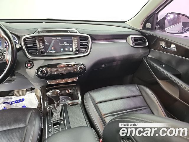 Kia Sorento 2016 — photo 10