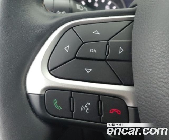 Jeep Compass 2019 — photo 13