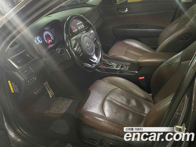 Kia K5 2016 — photo 12