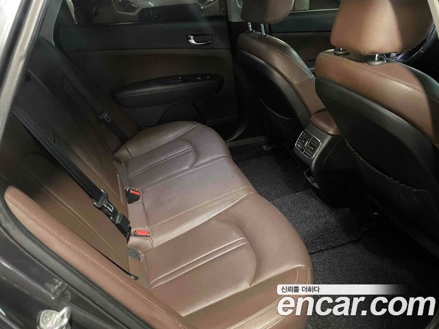 Kia K5 2016 — photo 15