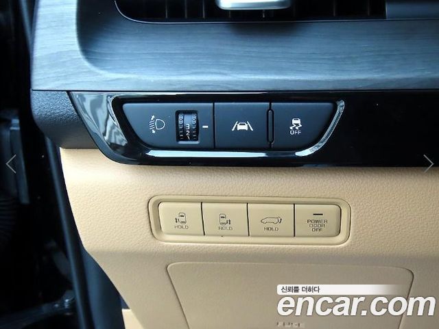 Kia Canival 2023 — photo 12