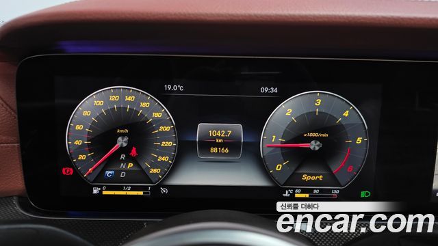 Mercedes-Benz CLS-Class 2019 — photo 11
