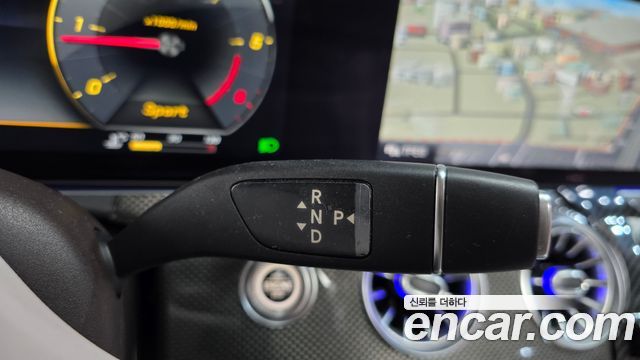 Mercedes-Benz CLS-Class 2019 — photo 12