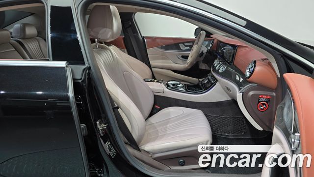 Mercedes-Benz CLS-Class 2019 — photo 16