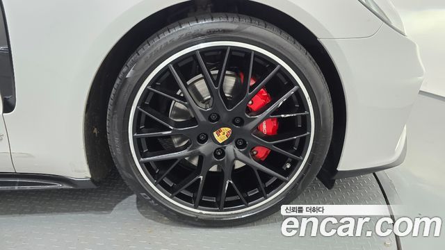 Porsche Panamera 2018 — photo 5
