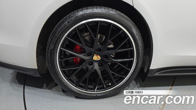 Porsche Panamera 2018 — photo 7