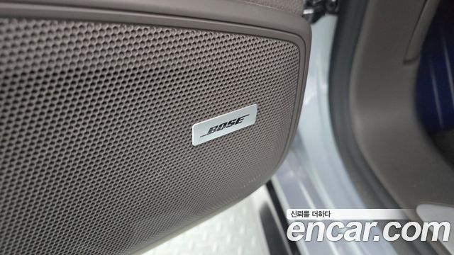 Porsche Panamera 2018 — photo 32