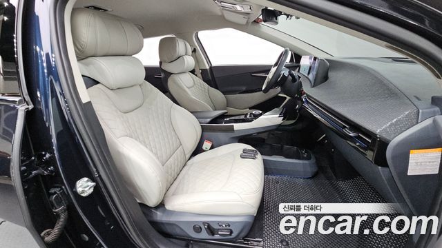Kia EV6 2023 — photo 18