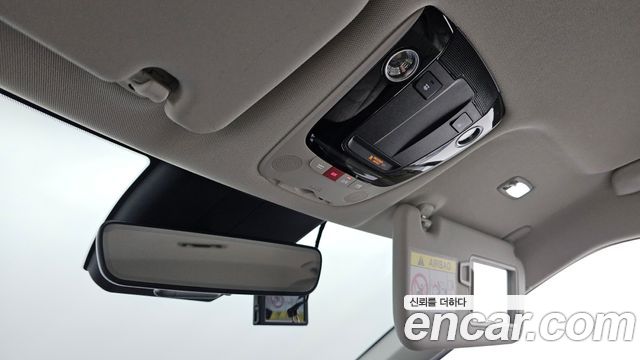 Kia EV6 2023 — photo 25
