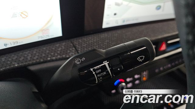 Kia EV6 2023 — photo 29