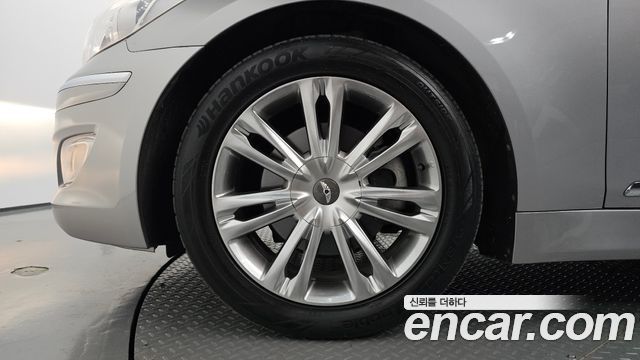Hyundai Genesis 2012 — photo 5