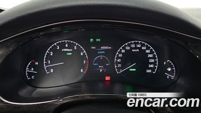 Hyundai Genesis 2012 — photo 11