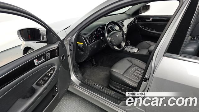 Hyundai Genesis 2012 — photo 13