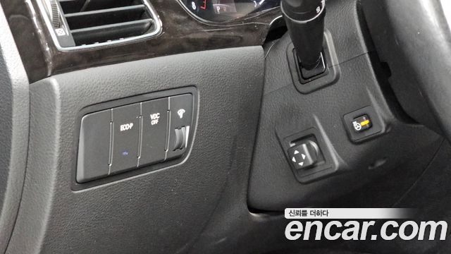 Hyundai Genesis 2012 — photo 19