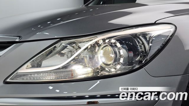 Hyundai Genesis 2012 — photo 8