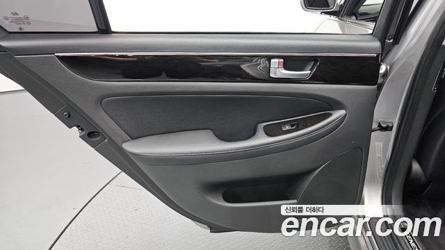 Hyundai Genesis 2012 — photo 15