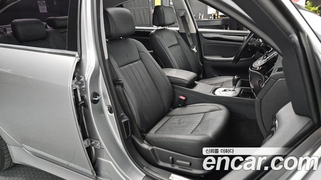 Hyundai Genesis 2012 — photo 16