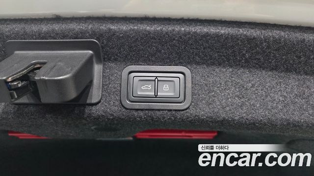 Audi A6 2021 — photo 35