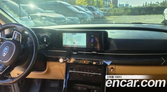 Kia Canival 2021 — photo 11