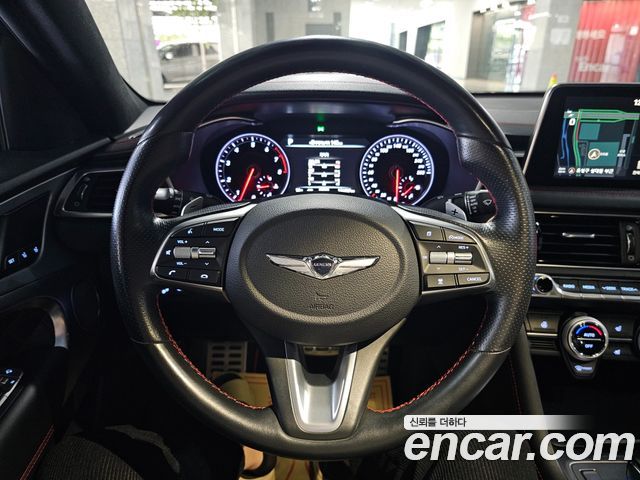 Genesis G70 2018 — photo 10