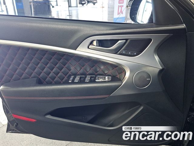 Genesis G70 2018 — photo 14