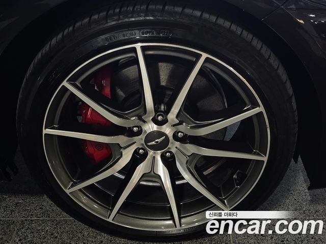 Genesis G70 2018 — photo 20