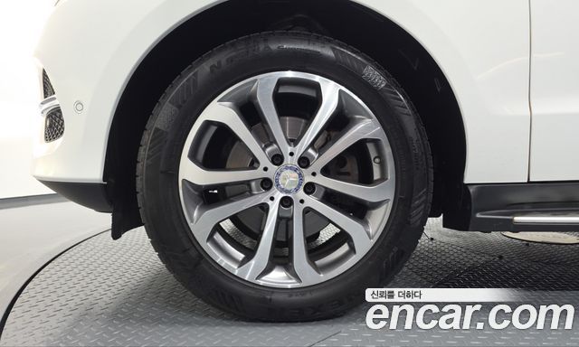 Mercedes-Benz GLE-Class 2017 — photo 5
