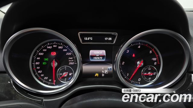 Mercedes-Benz GLE-Class 2017 — photo 11