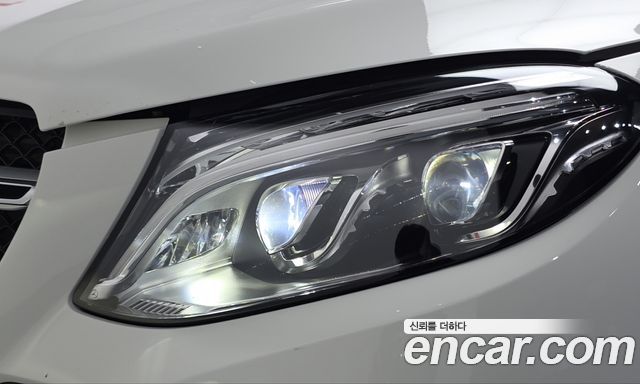 Mercedes-Benz GLE-Class 2017 — photo 8