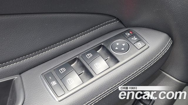 Mercedes-Benz GLE-Class 2017 — photo 33