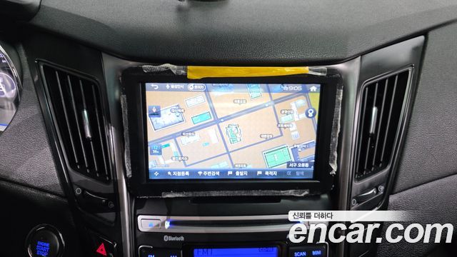 Hyundai Sonata 2012 — photo 22