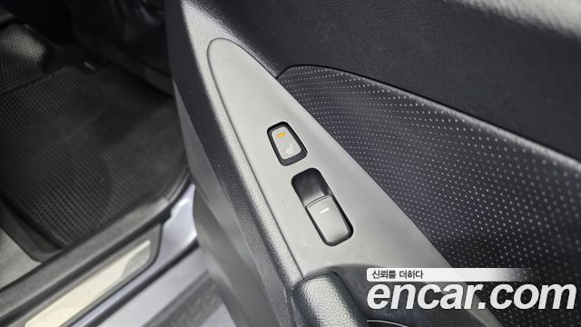Hyundai Sonata 2012 — photo 25