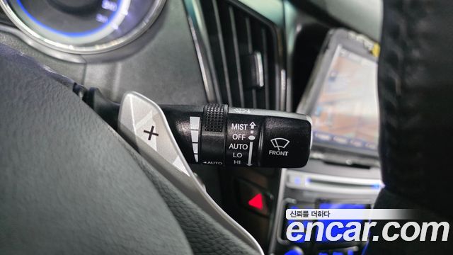 Hyundai Sonata 2012 — photo 31
