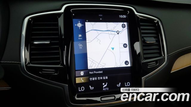 Volvo XC90 2019 — photo 12