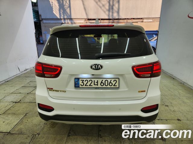 Kia Sorento 2018 — photo 3