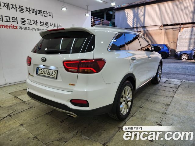 Kia Sorento 2018 — photo 4