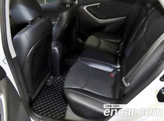 Hyundai AVANTE 2013 — photo 7