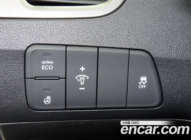 Hyundai AVANTE 2013 — photo 14