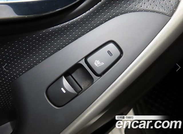 Hyundai AVANTE 2013 — photo 15