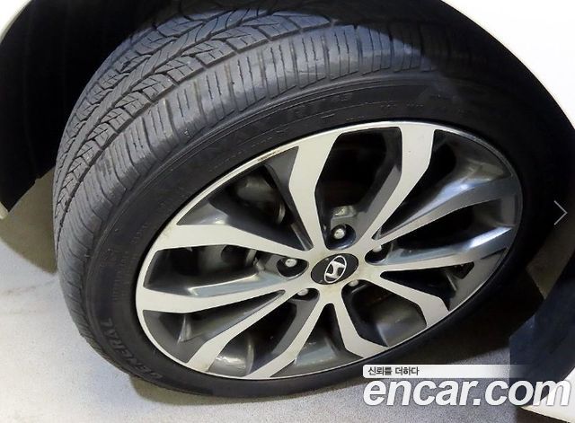 Hyundai AVANTE 2013 — photo 20