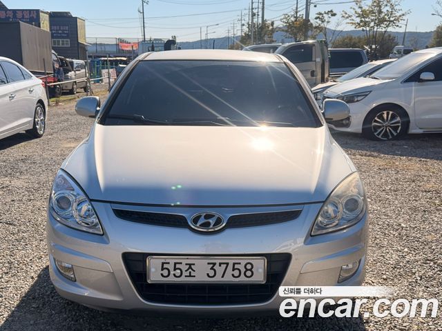 Hyundai i30 2008 — photo 1