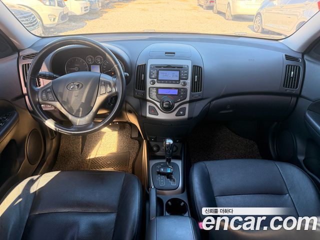 Hyundai i30 2008 — photo 7