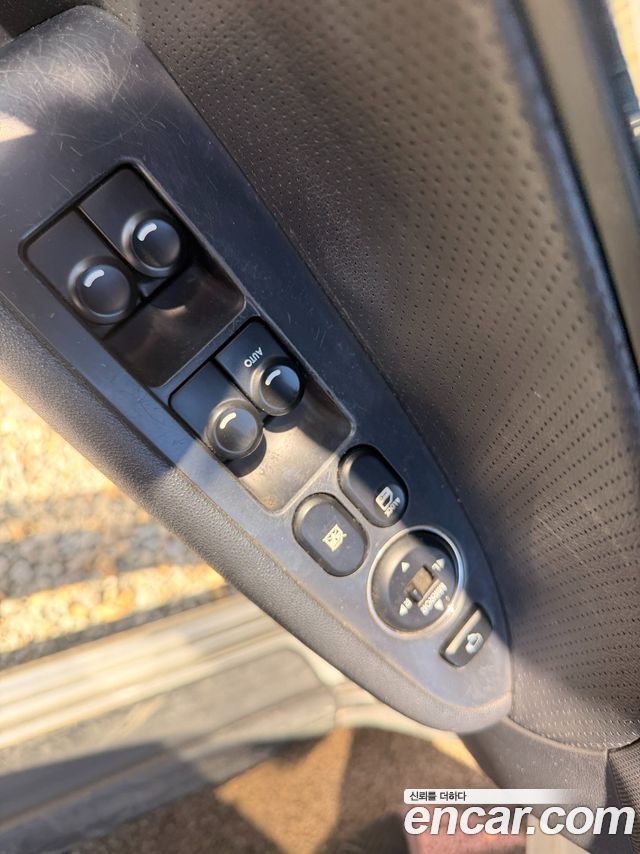 Hyundai i30 2008 — photo 8