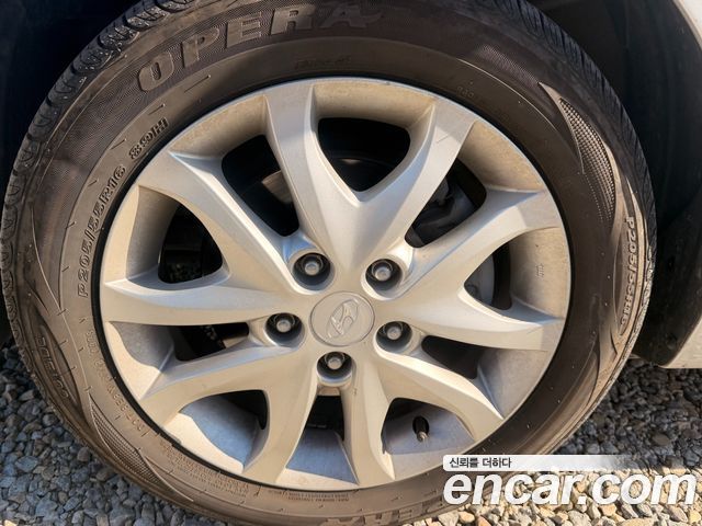 Hyundai i30 2008 — photo 16
