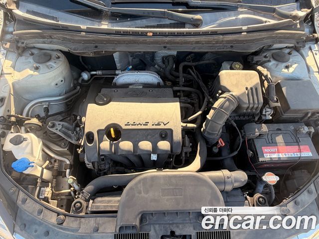 Hyundai i30 2008 — photo 17