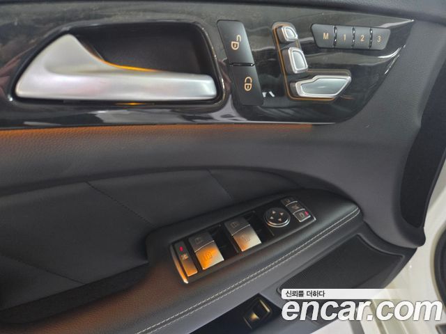 Mercedes-Benz CLS-Class 2016 — photo 12