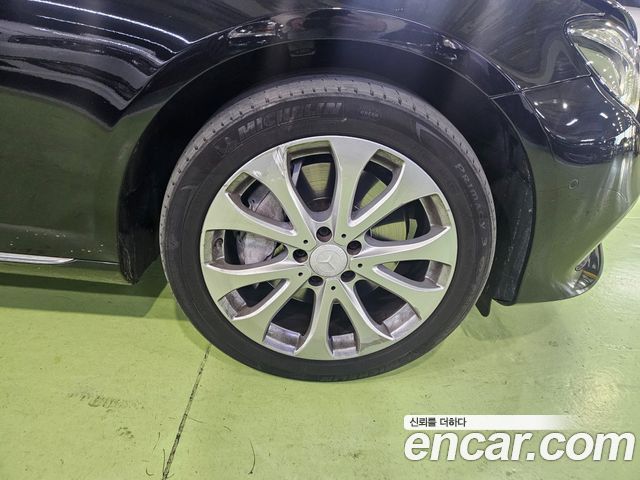 Mercedes-Benz E-Class 2019 — photo 5