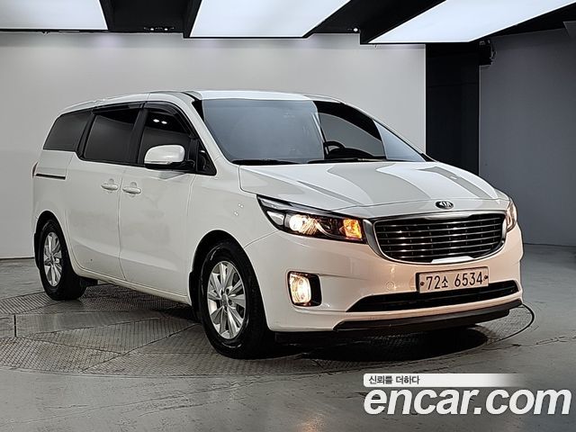 Kia Canival 2016 — photo 2