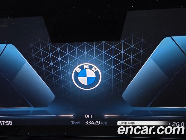 BMW 5-Series 2024 — photo 9